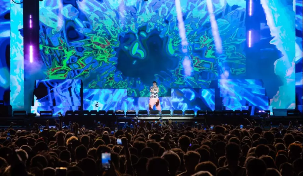 SFX for YSY A at the Movistar Arena